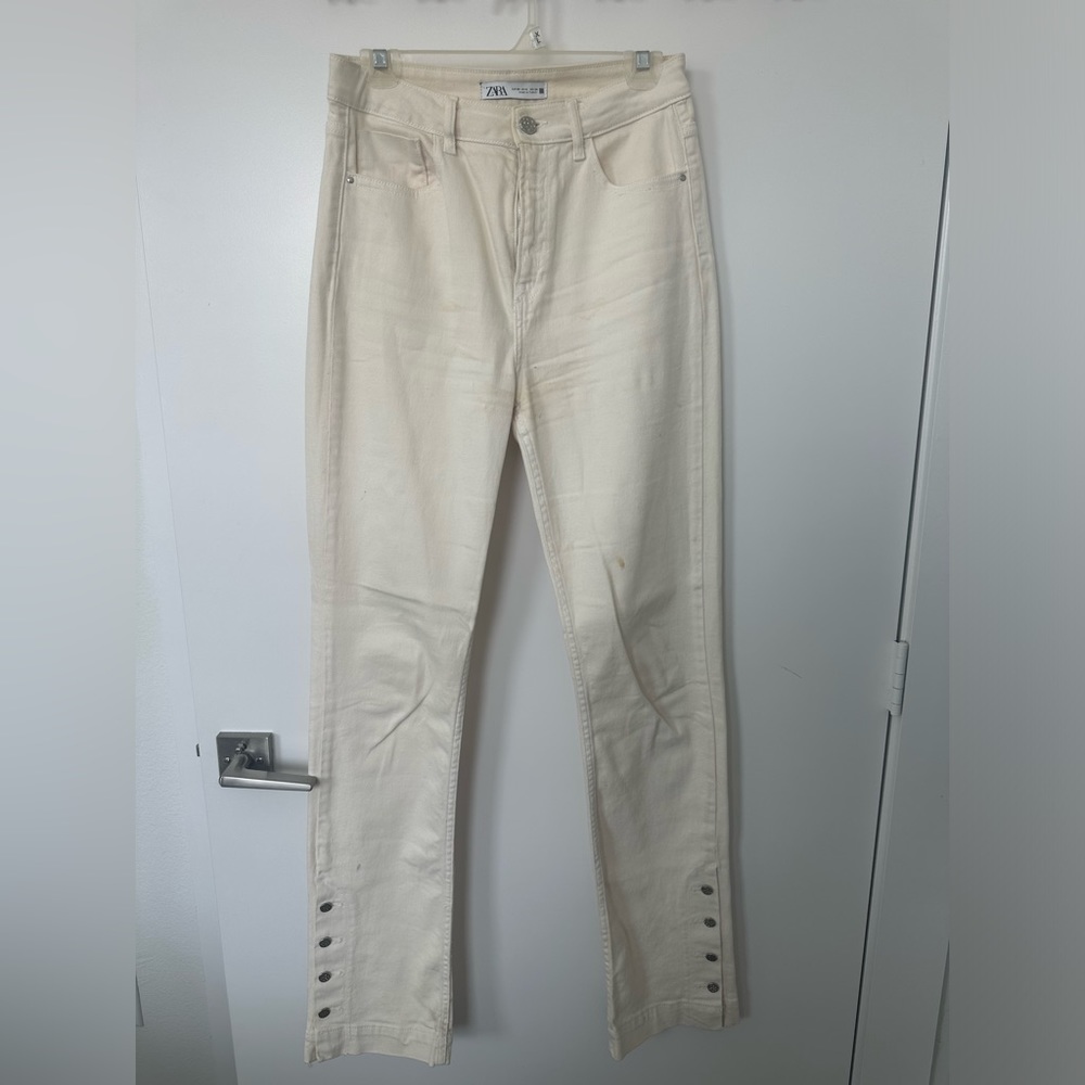 Zara white jeans with buttons